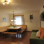 Apartamento Maderebner Grobming