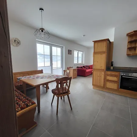 Maderebner Apartamento *