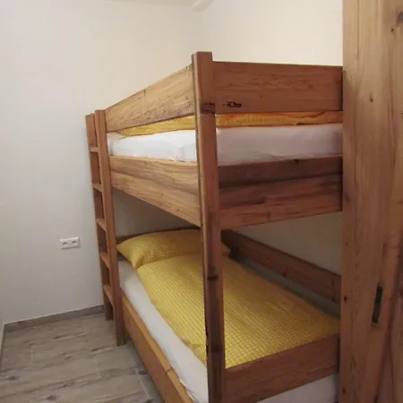 Maderebner * Grobming