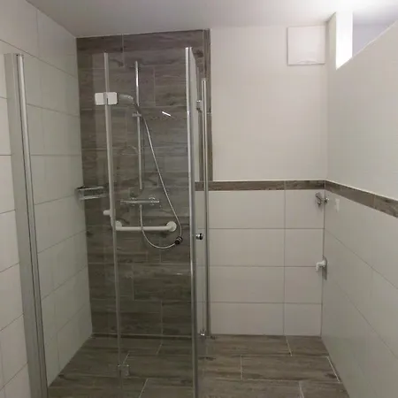 Apartamento Maderebner Grobming
