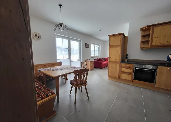 Maderebner Lägenhet *