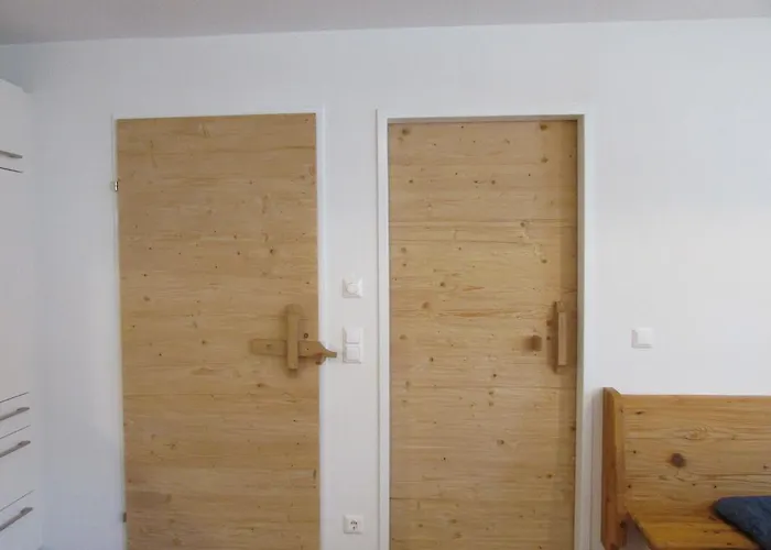 Maderebner * Grobming